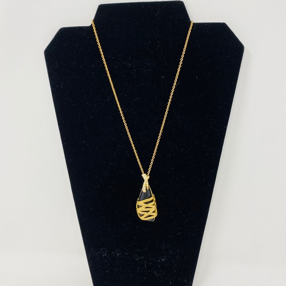 no brand Jewelry - Stunning Black & Gold Pendant Necklace